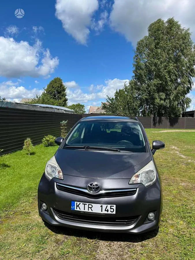 Toyota Toyota Verso-S