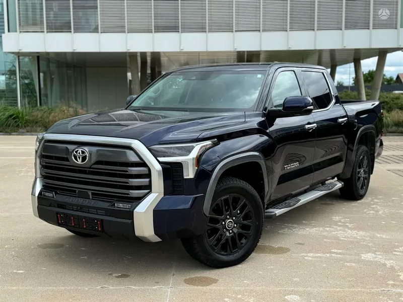 Toyota Tundra - 1