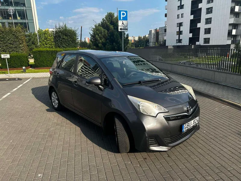 Toyota Toyota Verso-S