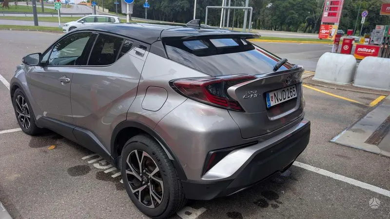 Toyota C-HR - 1