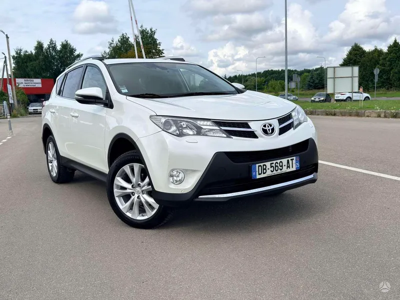Toyota RAV4 - 1