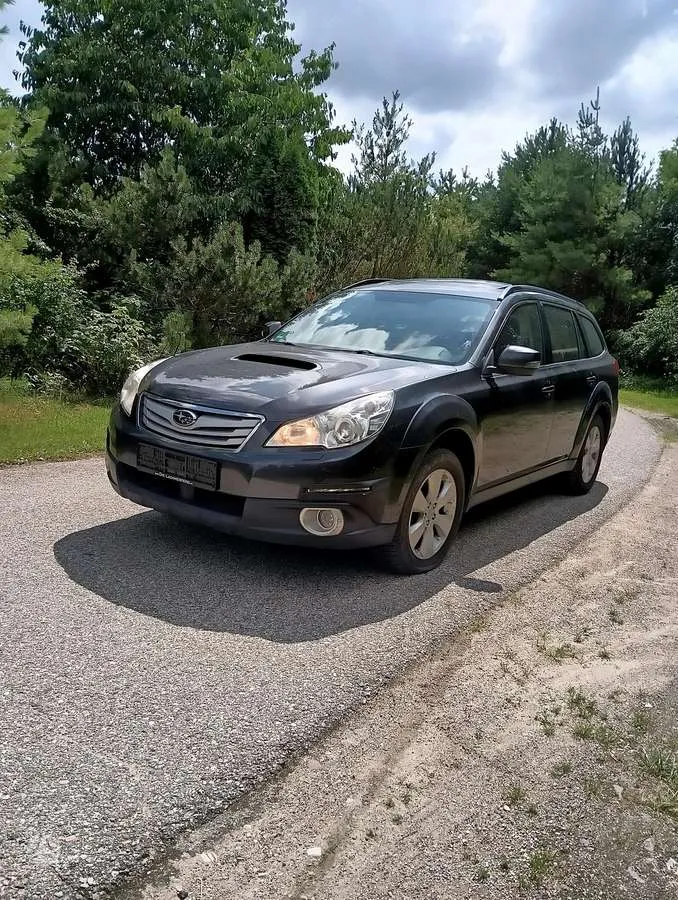 Subaru Outback - 1