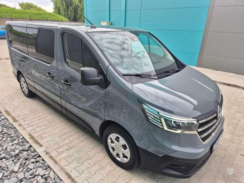 Renault Trafic - 1