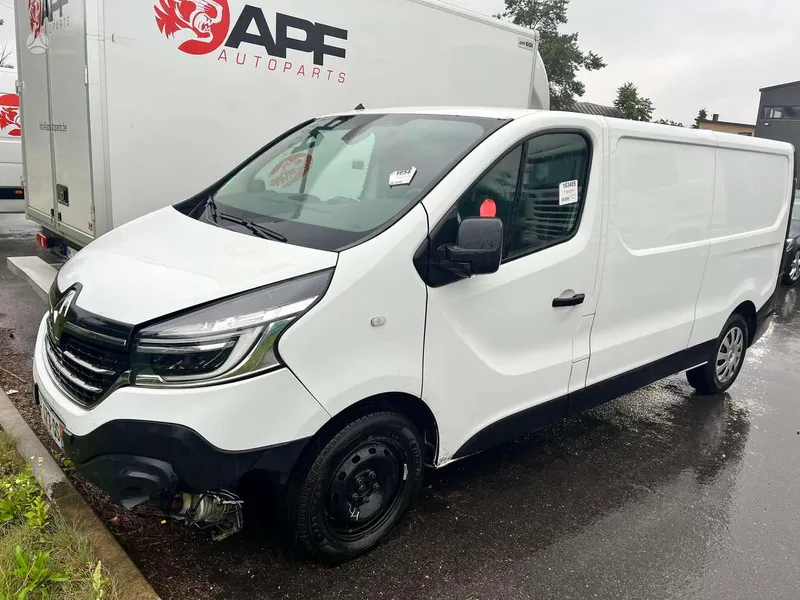 Renault Trafic - 1