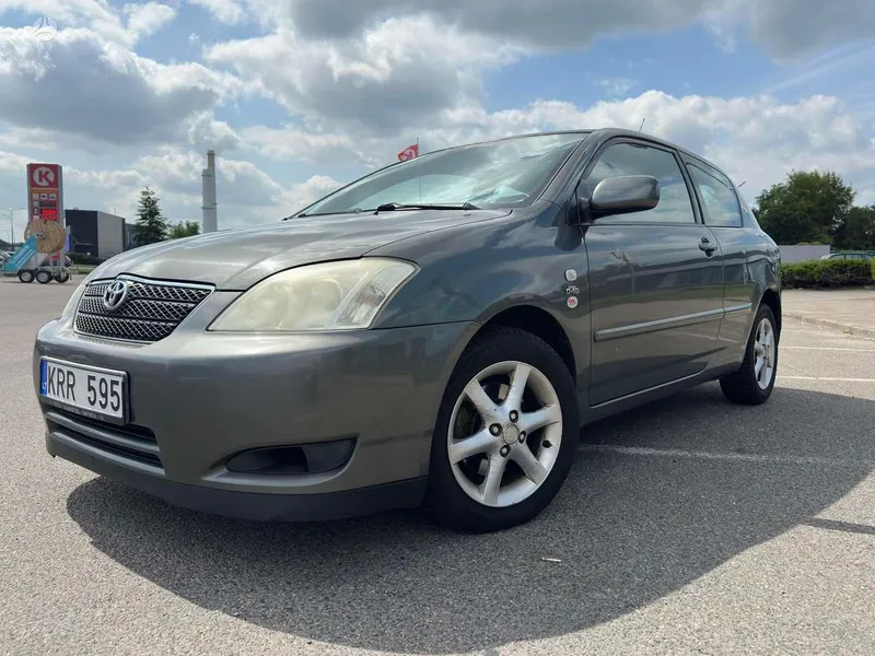 Toyota Corolla - 1