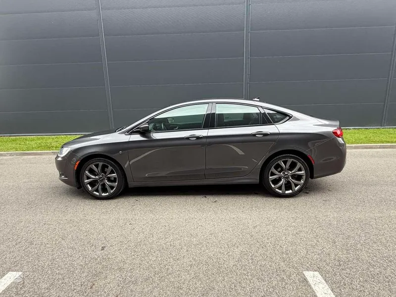 Chrysler Chrysler 200
