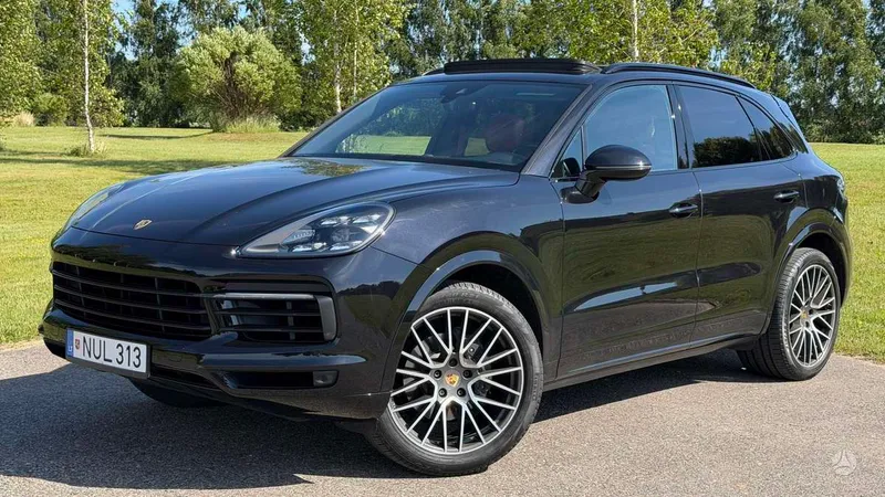 Porsche Cayenne - 1