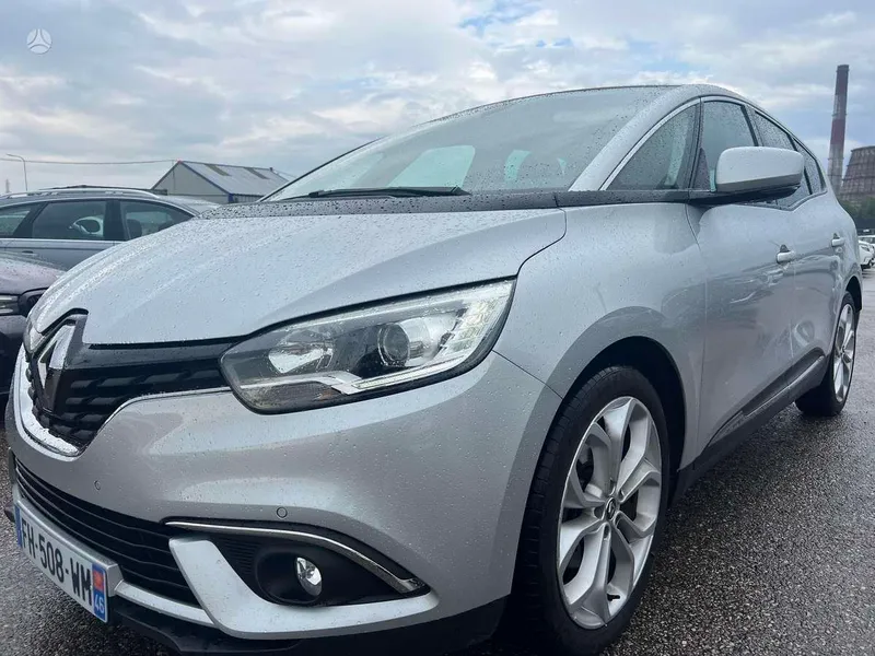 Renault Grand Scenic - 1