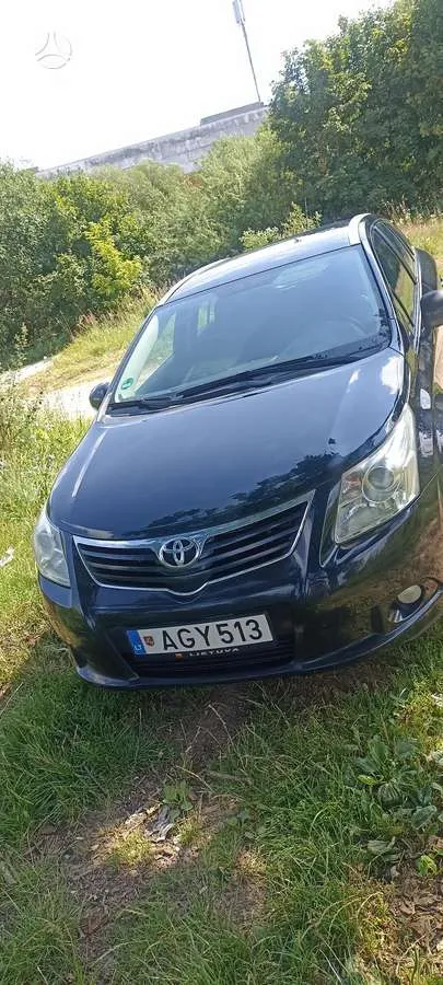 Toyota Avensis - 1
