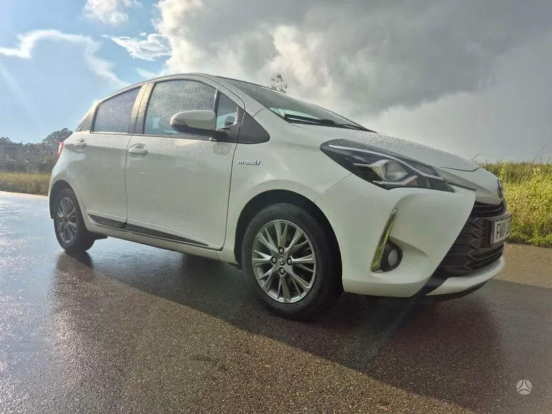 Toyota Yaris - 1