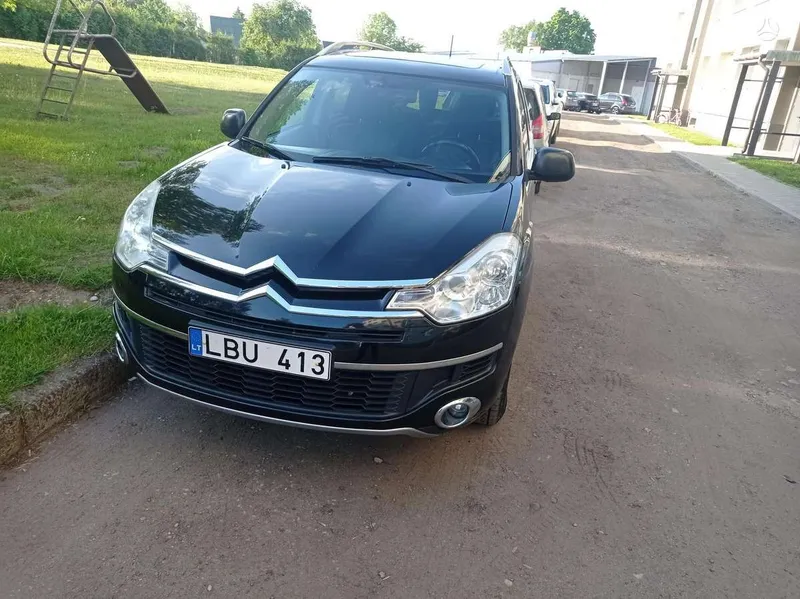 Citroën C-Crosser - 1