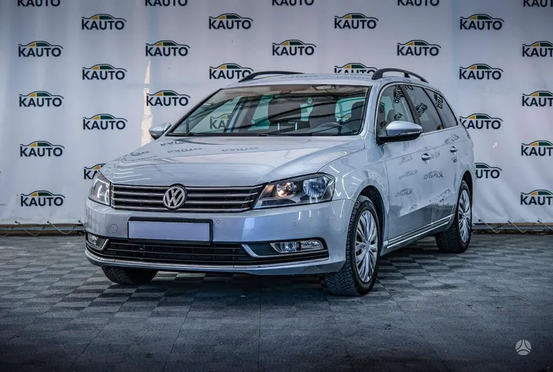 Volkswagen Passat - 1