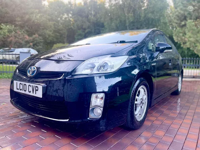 Toyota Prius - 1