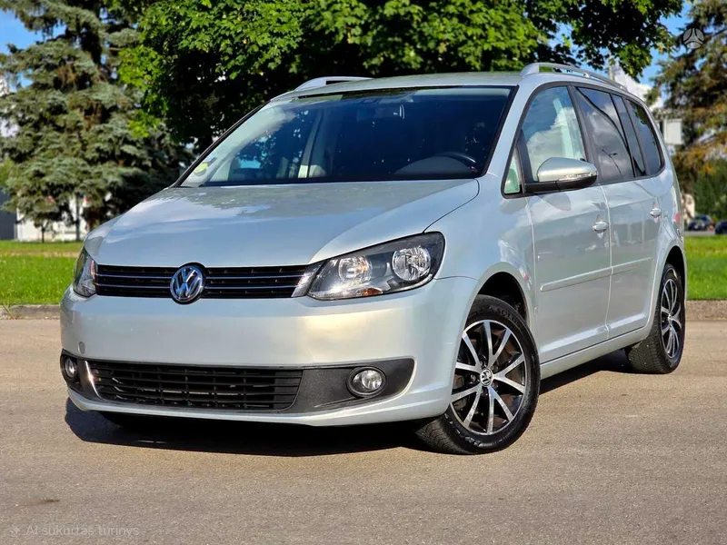 Volkswagen Touran - 1