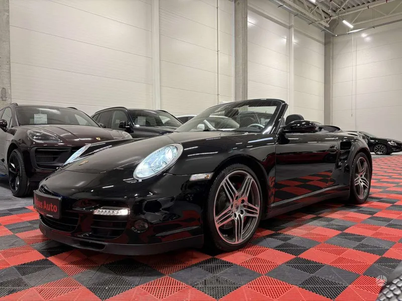 Porsche 911 - 1