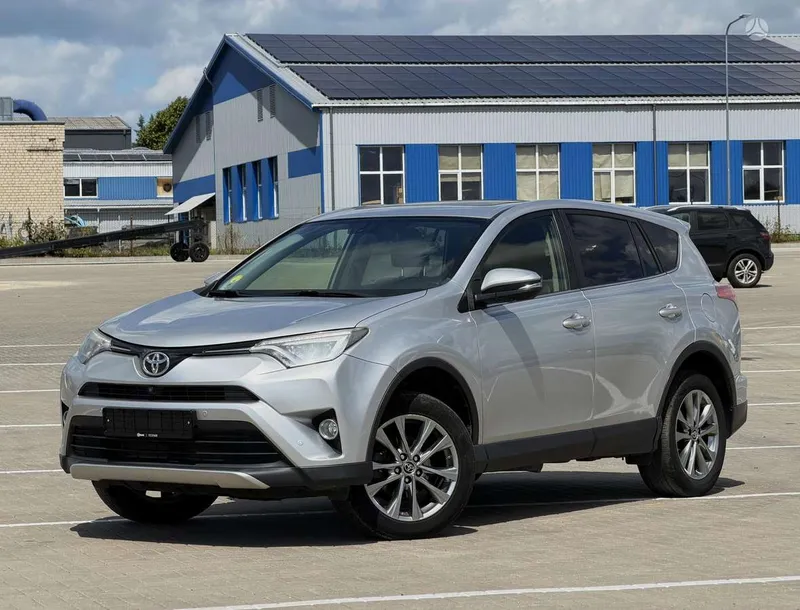 Toyota RAV4 - 1
