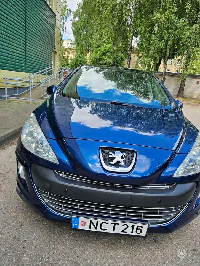 Peugeot 308 - 1