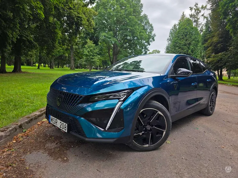 Peugeot 408 - 1