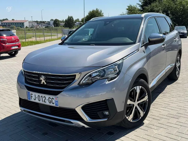 Peugeot 5008 - 1