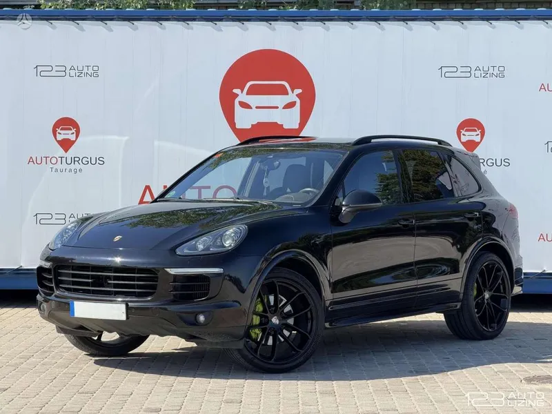 Porsche Cayenne - 1