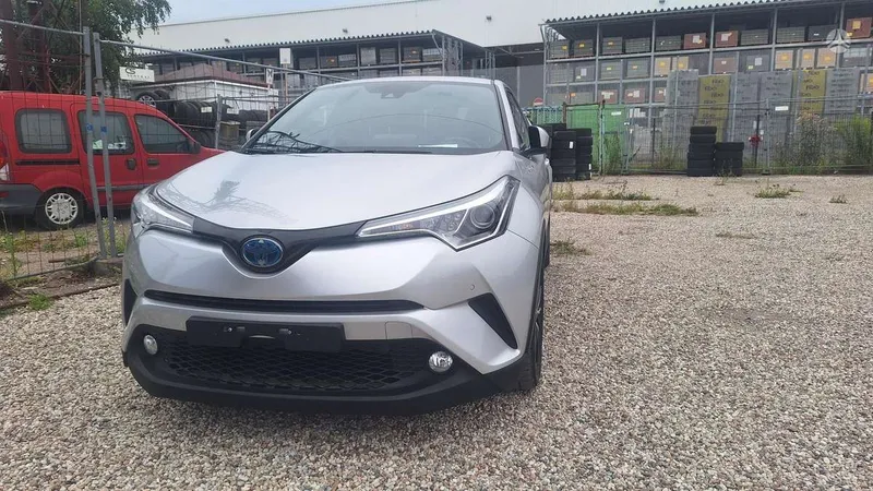 Toyota C-HR - 1
