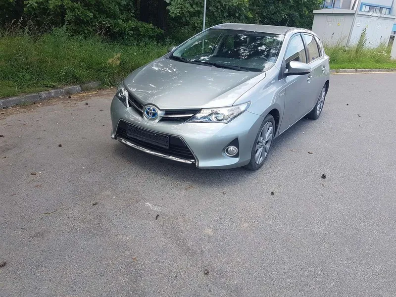 Toyota Auris - 1