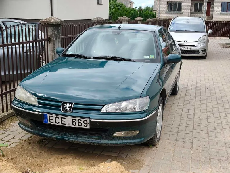 Peugeot 406 - 1