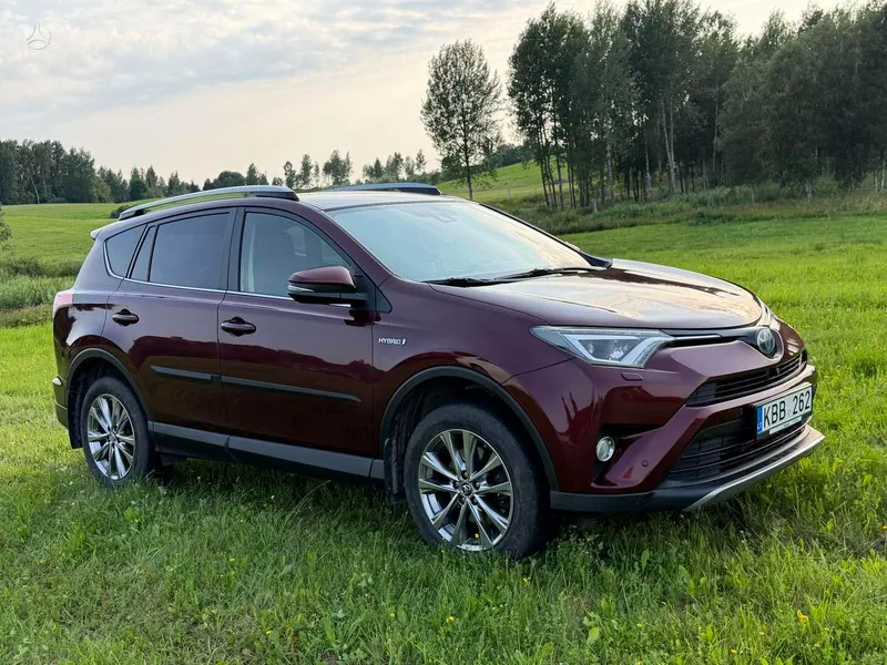 Toyota RAV4 - 1