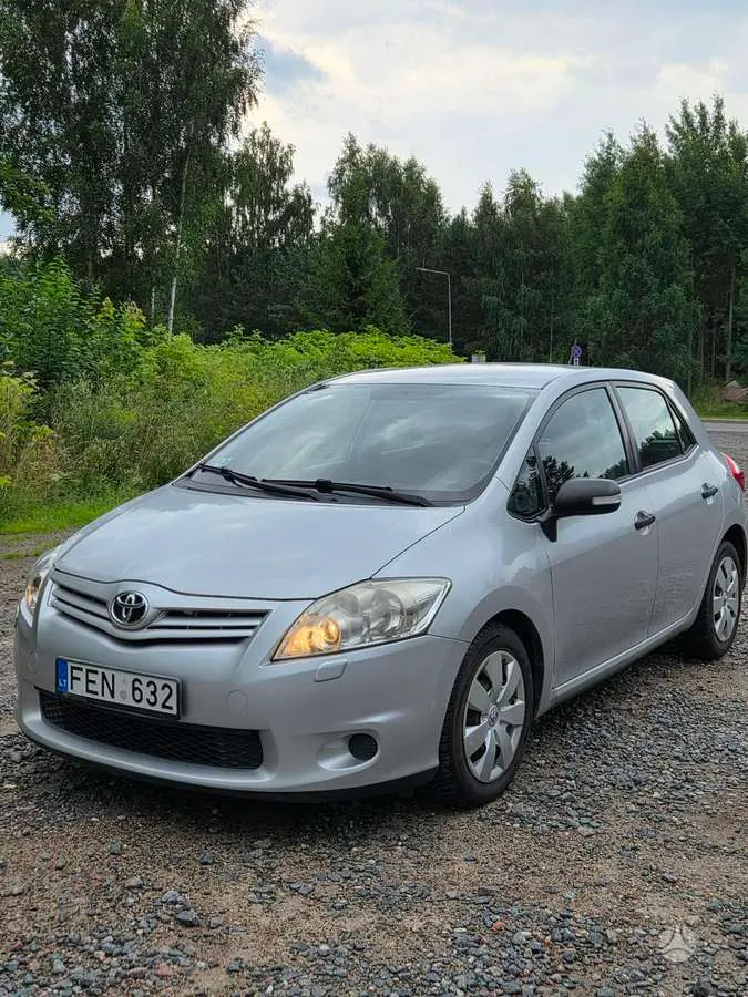 Toyota Auris - 1