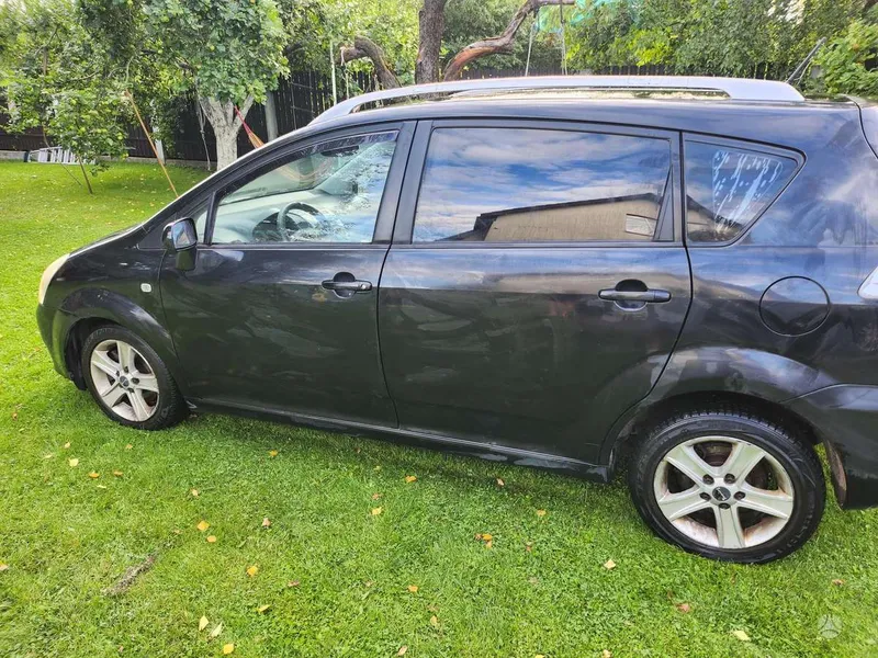 Toyota Corolla Verso - 1