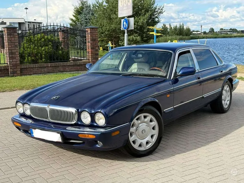 Jaguar Daimler Sovereign - 1
