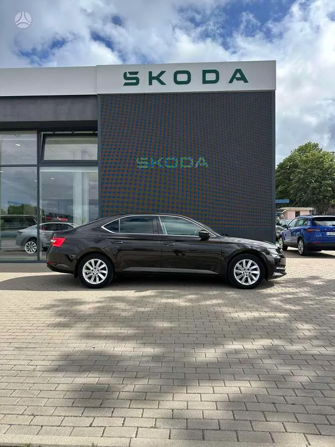 Škoda Superb - 1