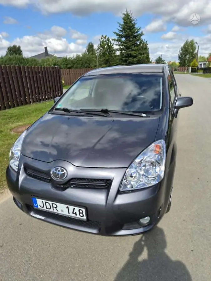 Toyota Corolla Verso - 1