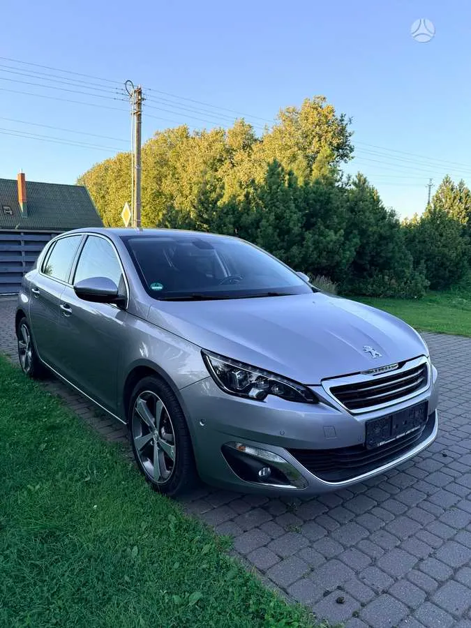 Peugeot 308 - 1