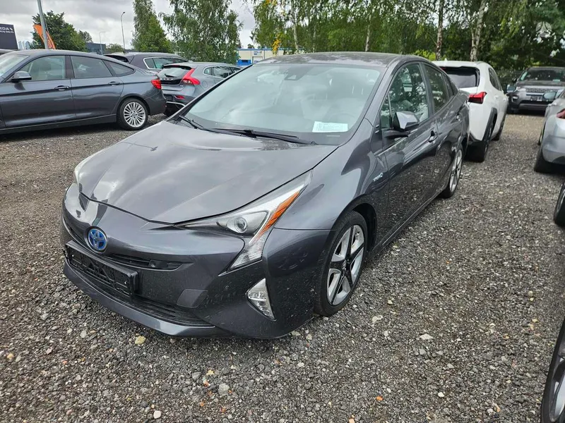 Toyota Prius - 1