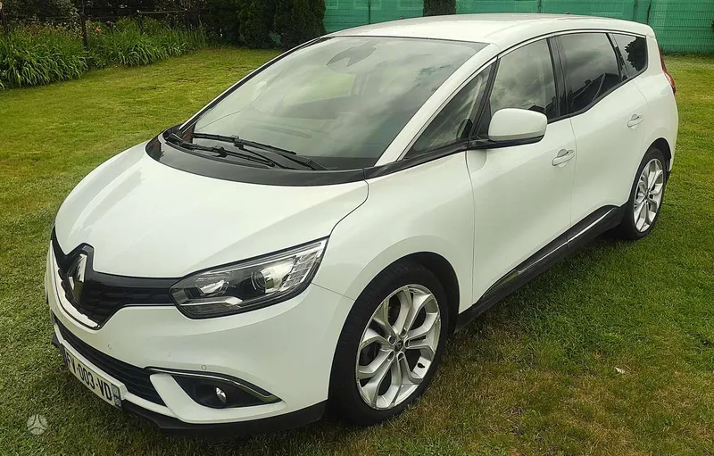 Renault Grand Scenic - 1