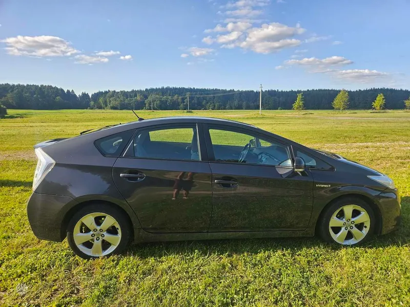 Toyota Prius - 1