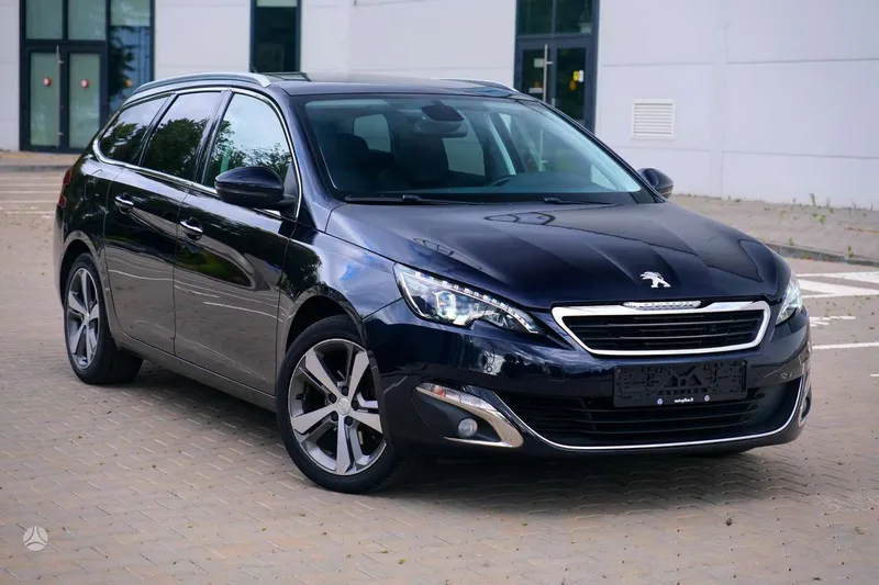 Peugeot 308 - 1