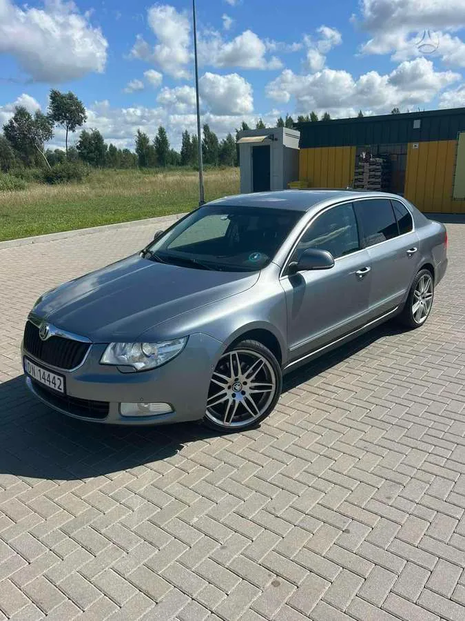 Škoda Superb - 1