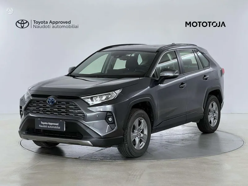 Toyota RAV4 - 1