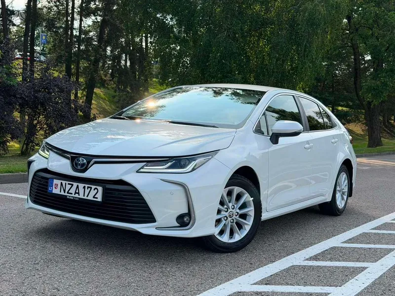Toyota Corolla - 1