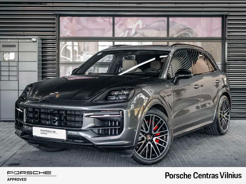 Porsche Cayenne - 1