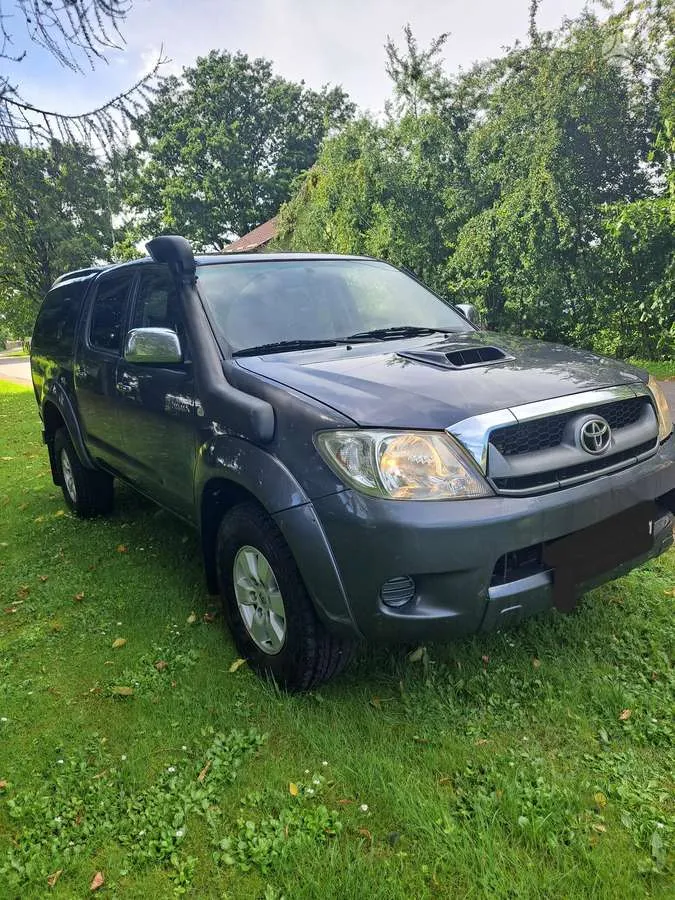 Toyota Toyota Hilux