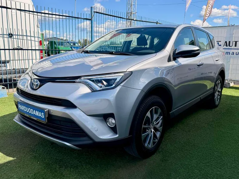 Toyota RAV4 - 1