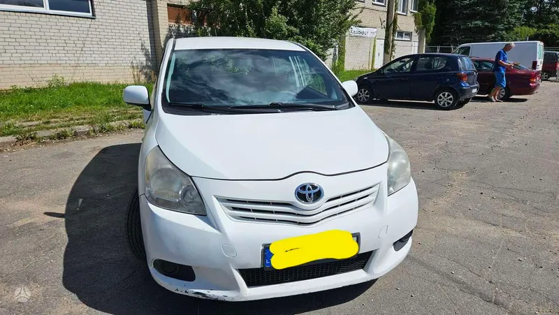 Toyota Verso - 1