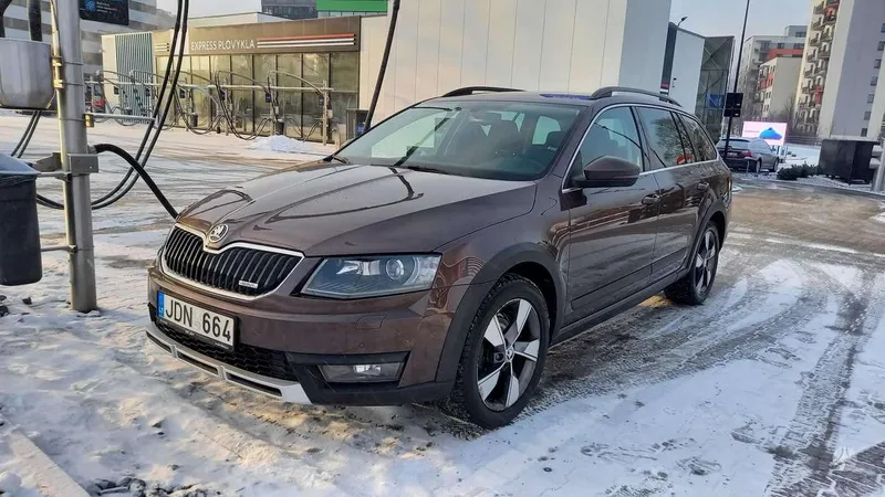 Škoda Octavia Scout - 1