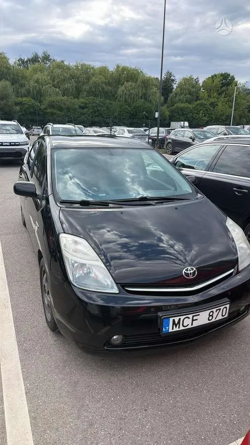 Toyota Prius - 1