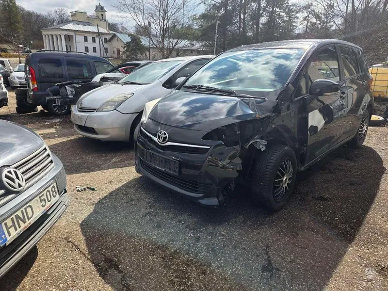Toyota Toyota Verso-S