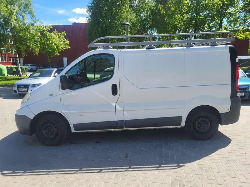 Renault Trafic - 1