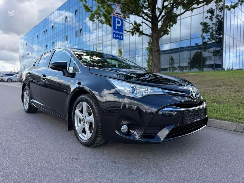 Toyota Avensis - 1